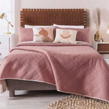 Vianney-King-Size-Comforter-Novo-Blush-King-Size-Bedding-Reversible-Cozy-Blankets-in-Blush-Pink-and-Pale-Pink-on-Other-Side-Bedroom-Essentials-110x93-5