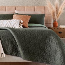 Vianney-King-Size-Comforter-Novo-Olive-King-Size-Bedding-Reversible-Cozy-Blankets-in-Dark-Olive-Green-and-Light-Sage-Green-with-Triangular-Quilt-Pattern-Bedr-5